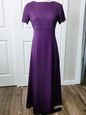 Lanz of Salzburg Floor-Length Formal Chiffon Gown Size 4 Eggplant